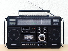 GHETTOBLASTER   GRUNDIG  RR