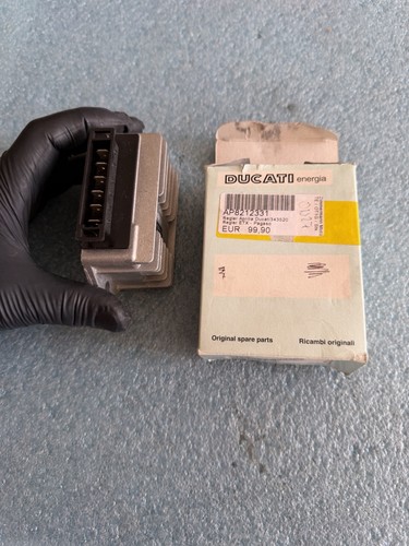 Ap8212331 regler aprilia - ap8212331,