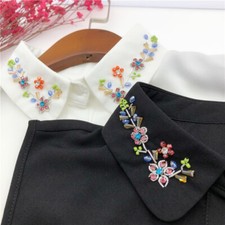 Florale Perlen Strass Fake