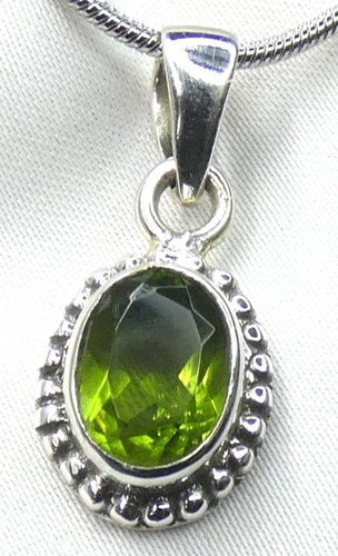 Peridot anhänger aus - 💚💎,
