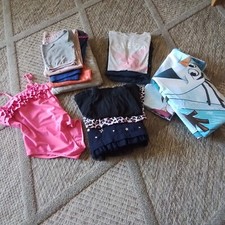 Mädchen Bekleidungspaket passend bei Gr. 128-134 + 1 Set Bettwäsche 135x200cm