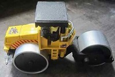 Maisto Modellauto Roller Walze mit Dach 1:64 Dragonfly unbespielt ohne Ovp