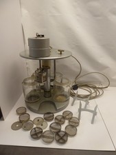 Alte Uhrenreinigungsmaschine Glashütte DDR mit Zubehör wie Elma Elite Watchmaker