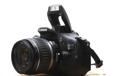 Canon EOS 600D 18 MP Full HD