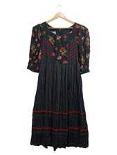 Isolá Dirndl Trachtenkleid