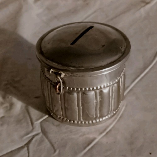 Antike runde metall - antike, spardose