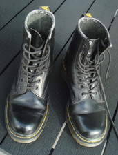 Dr. Martens Unisex 1460 Boots Schwarz Leder High-Top Stiefel EU 42