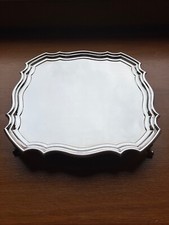 M&Co Servierplatte Garantie Hart & Silber gelötet 11"x11" schöner Zustand