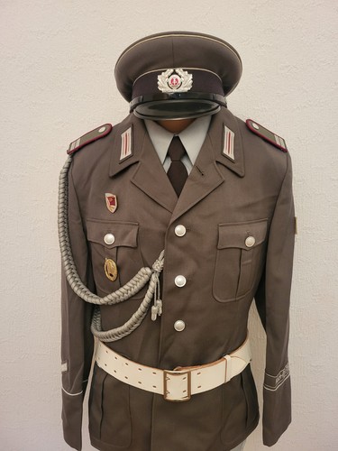 Nva uniform ddr - nva,