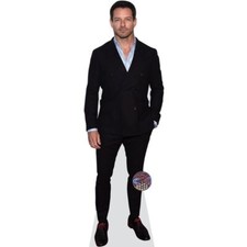 Ian Bohen Pappaufsteller