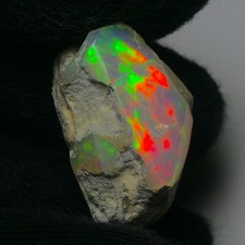 Glatter weißer Opal grob