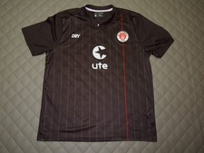 FC St. Pauli  Trikot Gr. XXL  Sondertrikot   104