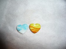 2 Herzsteine - orange und blau - Klein - gepflegten Zustand