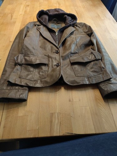 Braune lederjacke mit - braune, lederjacke,mit