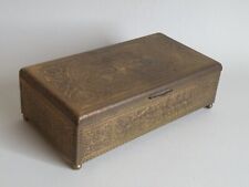 Große SCHATULLE Zigarren Messing Blech Kugelfüßchen Orientmotiv ART DECO