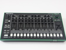 Roland TR-8 - Drum Maschine + OVP + 1 Jahr Gewährleistung