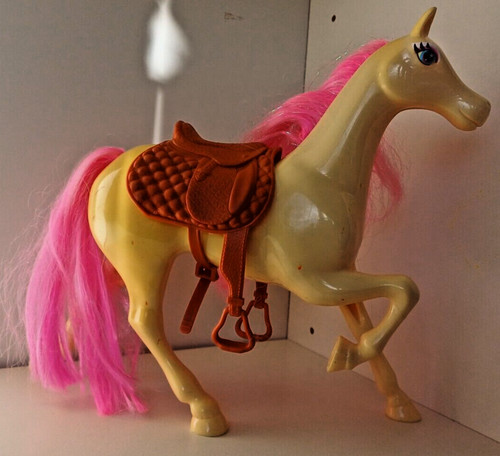 Barbie einhorn gelblich mit - barbie,