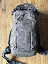 Lowepro Flipside 200 AW II Mica Pixel Camo