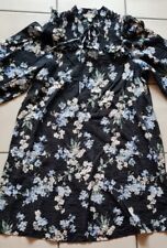 H&M Mama Umstandskleid, dunkelblau mit Blumenprint weiß/hellblau Gr. M