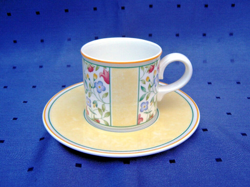 Kaffeetasse mit untertasse von - mit,