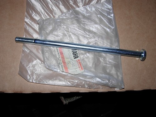 Yamaha 2m4 25141 bolzen - 2m4-25141,