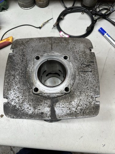 Etz 250 zylinder 1981 - 250,