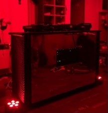 DJ Pult  verspiegelt / Verstärker Einbau möglich/Plexiglas Rand vorne & seitlich