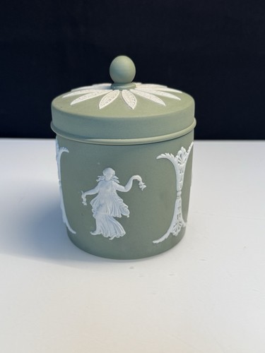 Wedgwood green jasperware - green,