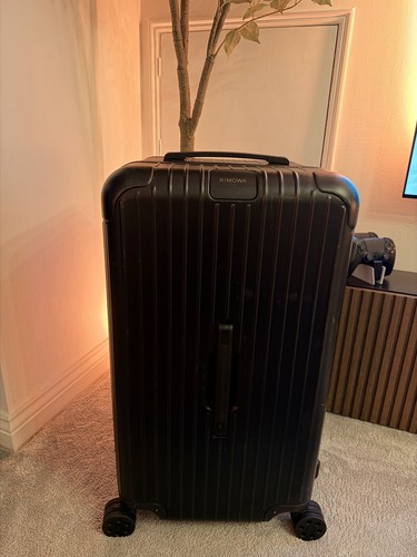 Rimowa essential kofferraum - rimowa,