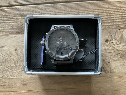 Nixon metallica enter - -,