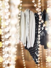 Marken Bekleidungspaket Gr. 40 Viele Teile NEU Creme/Schwarz z.B. APRIORI…