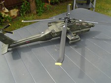 Kampfhubschrauber AH60 Apache, ELITE FORCE/ BBI, Großmaßstab 1:18