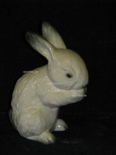 L00005_02 Goebel Porzellan Figur Hase Bunny Rabbit 34-824, Pfoten an Mund