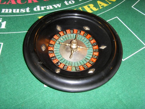 Altes roulette bakelit casino - bakelit,