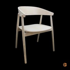 Andersen Furniture AC2 Stuhl