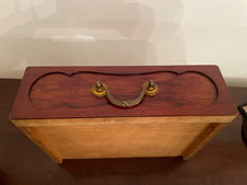 antike kleine Holzschubladen