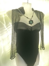 Body mit Ärmelstulpen