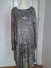 Paillettenkleid Silber Langarm