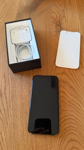 Apple iphone pro - apple, 11