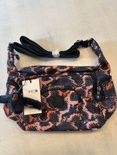 Kipling Tasche Europa S in