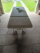 Behandlungsliege Elektrisch