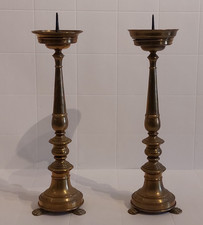 Große antike Altarleuchter