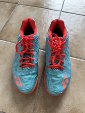 Yonex SHB Aerus 2 Lady - 39,5 - WIE NEU!