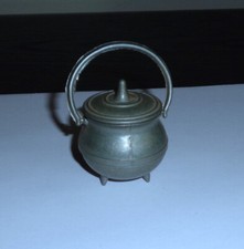 Kleiner  Hexenkessel Zinn  4 x 4 cm  Guter Zustand