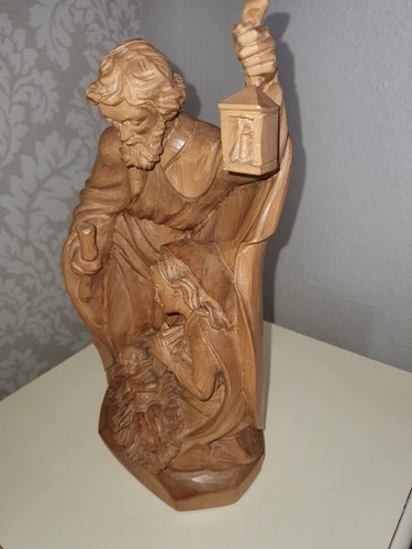 Holzfiguren handgeschnitzt - holzfiguren,