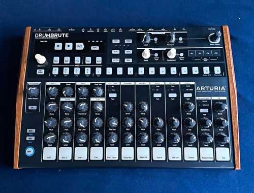 Arturia drumbrute analoger - drumbrute,