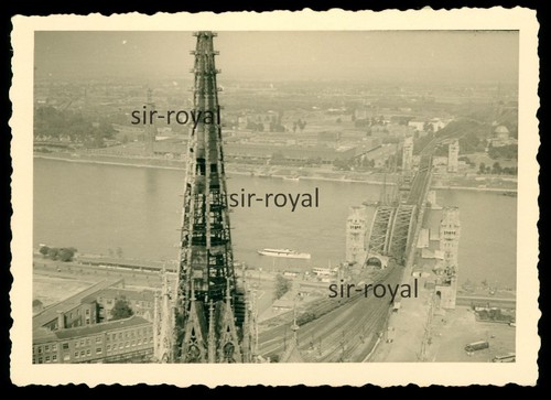 Köln 1952 - ,