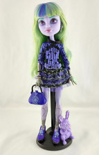 Monster High Twyla Basic mit