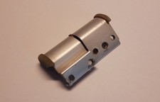 1 Türscharnier (Eingangstür) – 2-teilig - Tabbert Ende 70er Jahre - Oldtimer