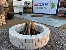 Runde Feuerstelle Granitplatte Kamin Garten Terrasse Ziegel Terrassendeko weiß